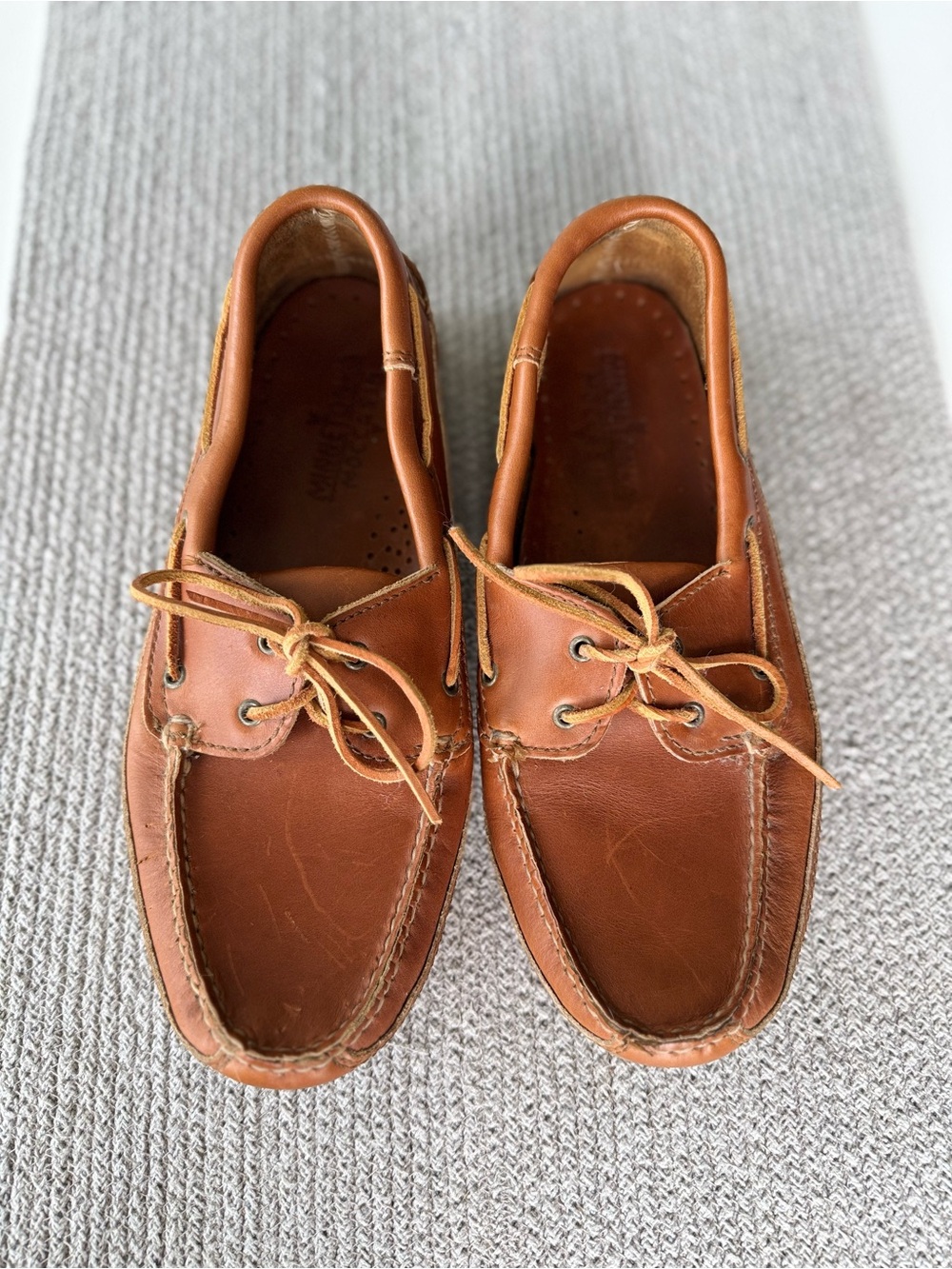 Minnetonka Chestnut Genuine Leather Loafers Boat Shoes Size 11.5